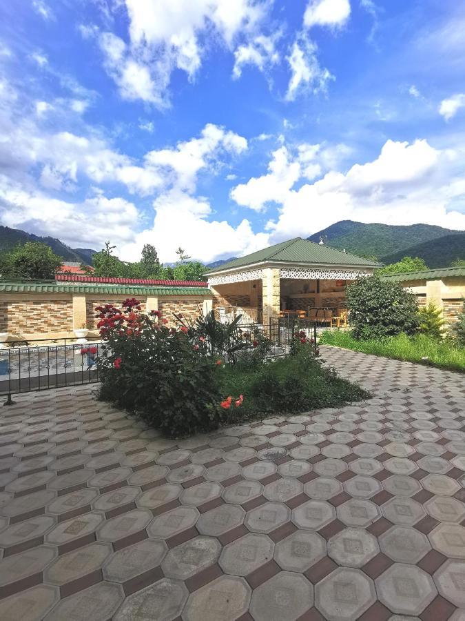 Raffles Villa With Pool Gabala Exterior photo